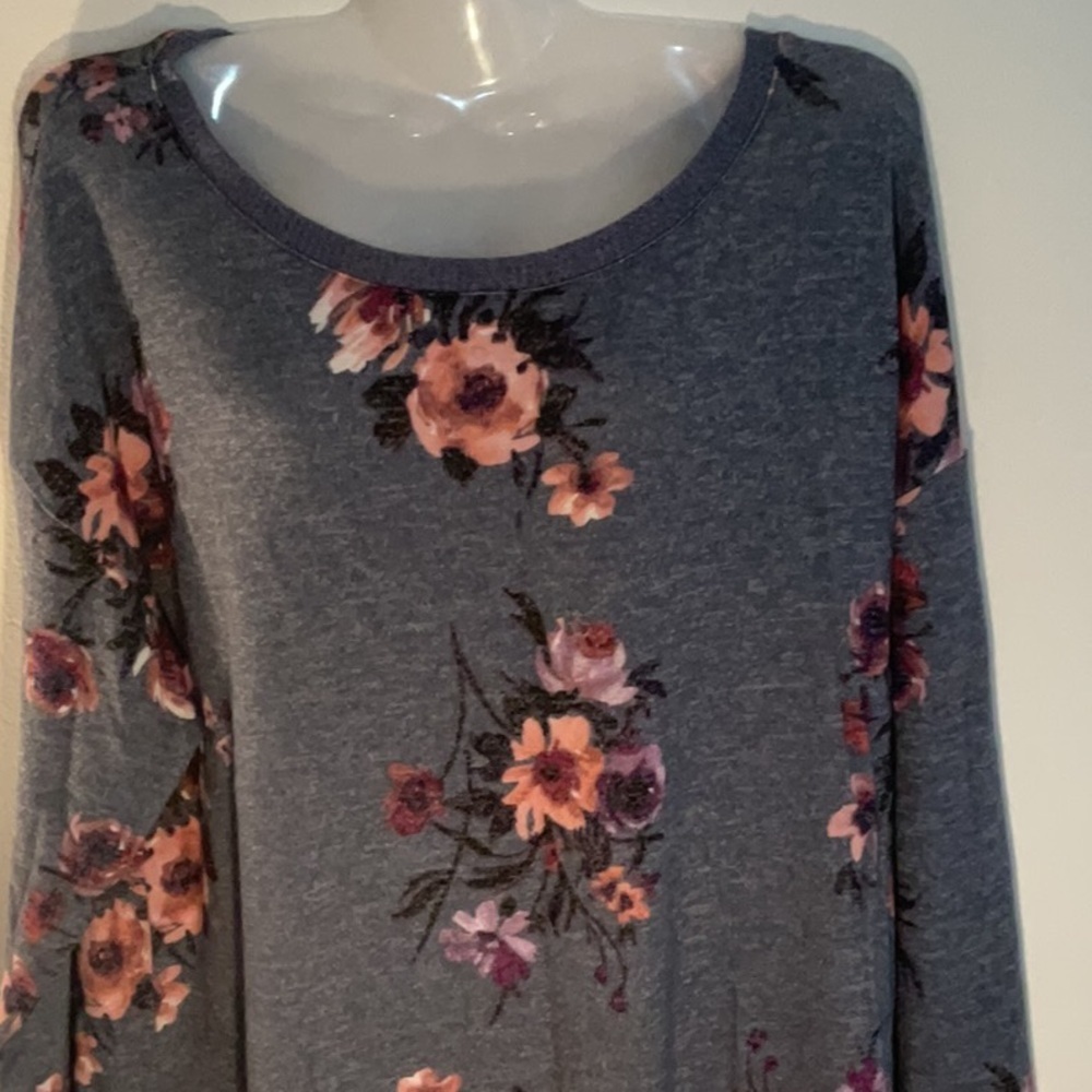 Ricki’s blouse top